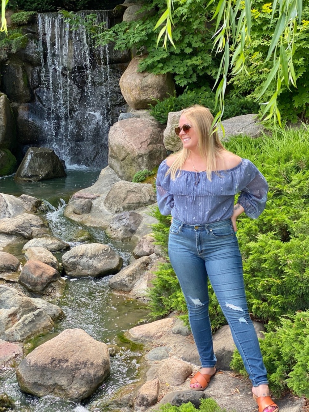 Abercrombie & Fitch Navy Off-Shoulder Long-Sleeve Bodysuit - Picture 2 of 2